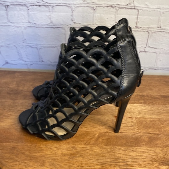 Vince Camuto Leather Fontanela Sexy Sleek Bootie Black Size 6.5 - Picture 8 of 16